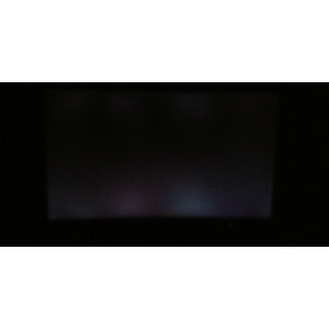 Problema cu backlight bleed-ul.