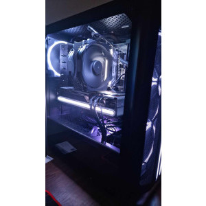 Noctua NH-D15 in carcasa Be quiet! 500FX, racind procesorul i9 14900k