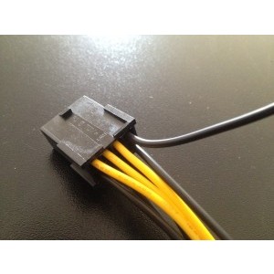 Firul negru de pe pinul 5 al conectorului 8 pini CPU ar trebui sa fie un fir de masa dar pinul 5...