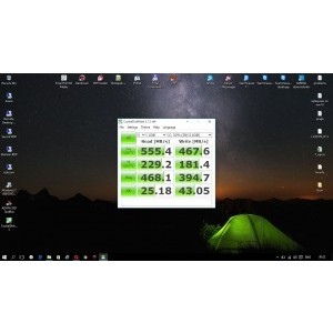 testat cu CrystalDiskMark 5