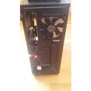partea din spate 1x120mm ventilator silentios