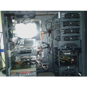 wire management decent ( cu putin efort evident :D)