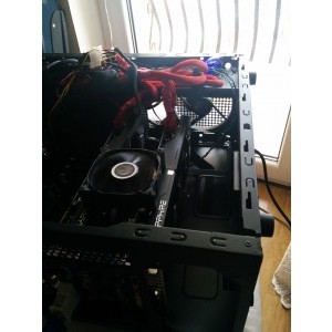 Mining rig-ul, cu cele doua placi, ~ 1500 khs.