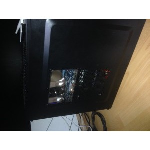 Incape exact intr-o carcasa Thermaltake Commander GS-III (197 mm latime), doar ca trebuie putin...