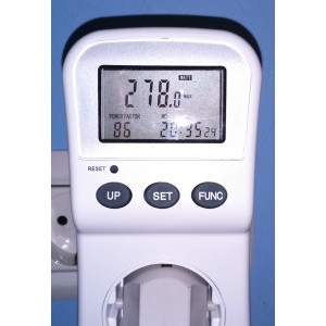 Consum de curent cu tot sistemul in full load + monitorul ce are un consum de 40 de watti.