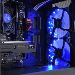 Gaming Viking cu Windows 10 Home preinstalat (Game Ready)