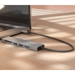 Trust Halyx Fast USB-C & Card Reader, 3-port Hub