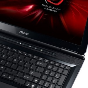 ASUS G51JX-IX196V Core i7 720QM 1.6GHz 7 Professional