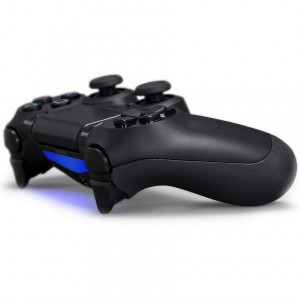 Sony PlayStation 4 Slim 1TB Black + God of War + Horizon Zero Dawn Complete Edition + The Last of Us Remastered