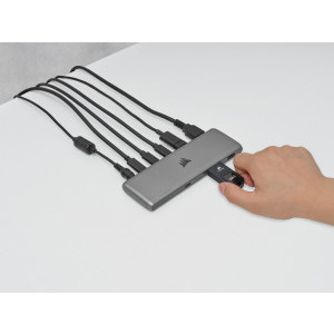 Corsair USB100 7-Port Expansion Hub