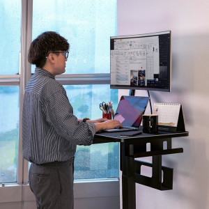 Thermaltake CycleDesk 100 Sit-Stand Desk Black