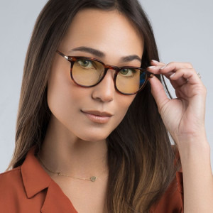 Gunnar Sofia Amber Tortoise