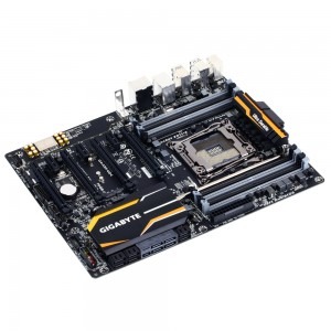GIGABYTE GA-X99-UD4