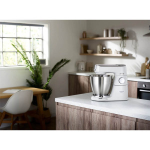 Kenwood Titanium Chef Baker XL KVL65.001WH, 1200 W, vas 7 l, 10 trepte viteza, cantar integrat, ecran LCD, 3 accesorii patiserie, alb