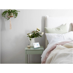 Google Nest Hub (2nd Gen) + 7" touchscreen, Wi-Fi, Bluetooth, 3 Microfoane, Google Asistant Built In, Alb
