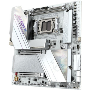 GIGABYTE X870 AORUS TACHYON ICE