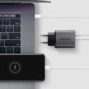 AXAGON ACU-PQ67D, 1x USB-C, 1x USB, PD/QC 67W, GaN, Display, Grey