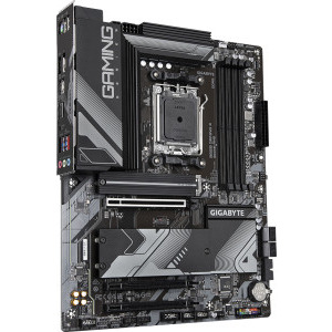 GIGABYTE B650 GAMING X