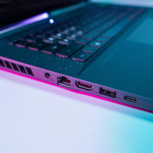 GIGABYTE Gaming 16'' AORUS 16X 9SG, WQXGA 165Hz, Procesor Intel® Core™ i7-13650HX (24M Cache, up to 4.90 GHz), 16GB DDR5, 1TB SSD, GeForce RTX 4070 8GB, Win 11 Home, Midnight Gray